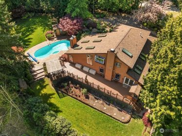17617 8th Ave W