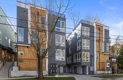 1709 15th Ave S D