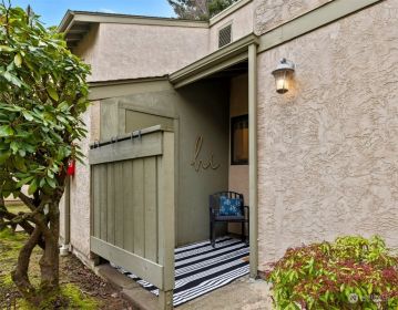 10048 NE 138th I-1