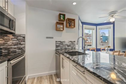 1614 Summit Ave #S107