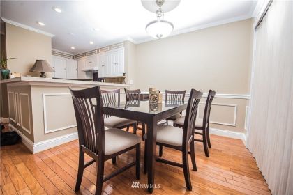 9030 Seward Park Ave S 205