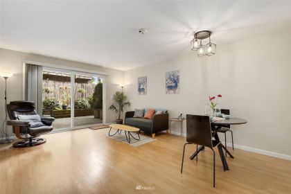 800 N Allen Place #105