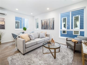 3216 15th Ave W
