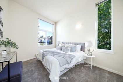 4752 41st Ave SW 101